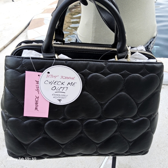 NWT BETSEY JOHNSON BLACK SATCHEL w/REMOVABLE MIRROR - Picture 8 of 9